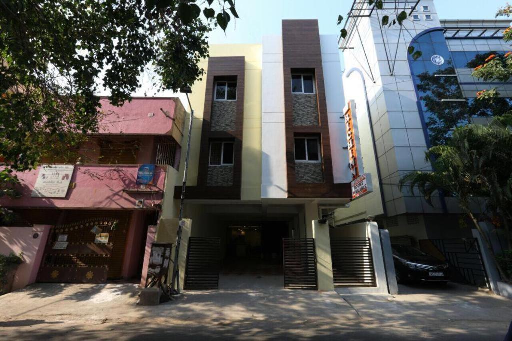 Hotel Rich Inn Chennai Zewnętrze zdjęcie